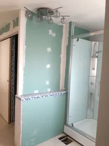 Réalisation cloisons sèches, RLCM, votre menuisier et charpentier à La Copechagnière